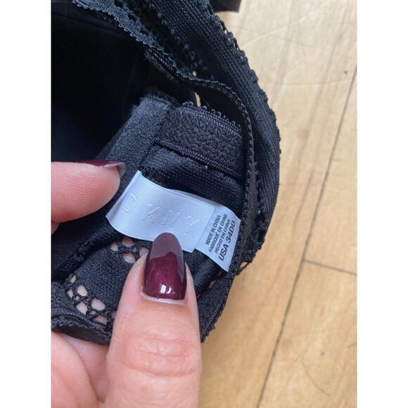 DKNY bra black underwire size 34DD BNWOT adjustable straps T-back - Picture 6 of 7